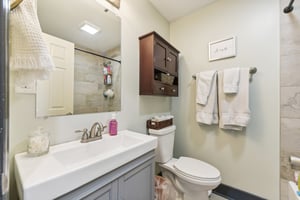 Manhasset Rd-015.jpg