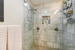 Manhasset Rd-026.jpg