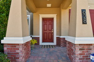 Covered entry with pavers