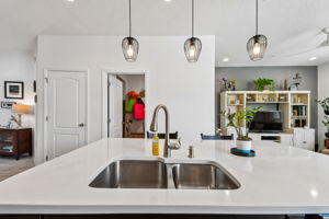 Huge Silestone Island for dining