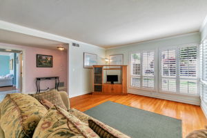 017_6280 Mountford Dr_