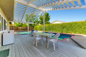 049_6280 Mountford Dr_