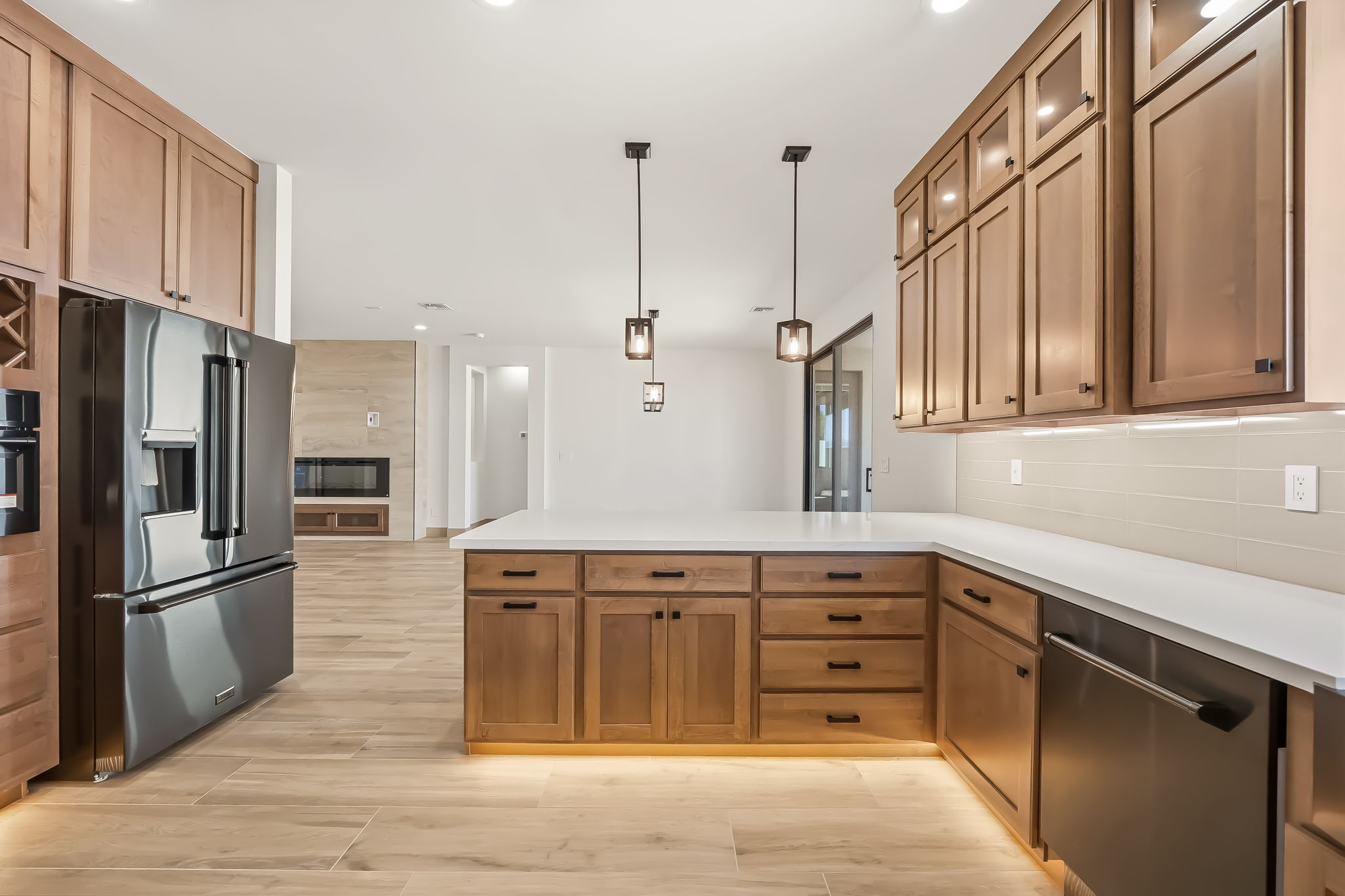  Photo 56