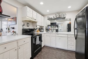 Cedar Ave S A202-S2402-012.jpg