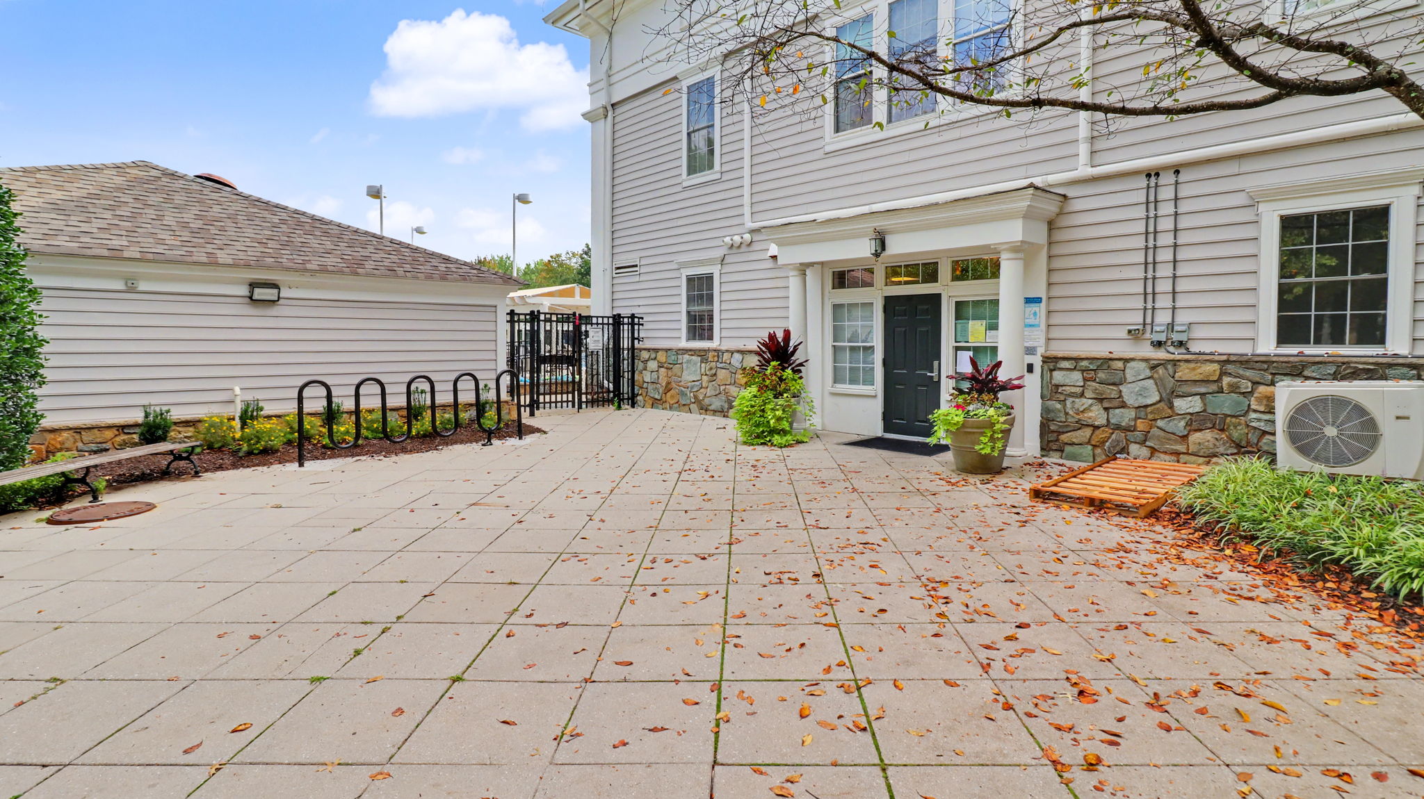  Photo 52