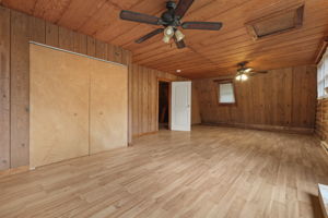  Photo 37