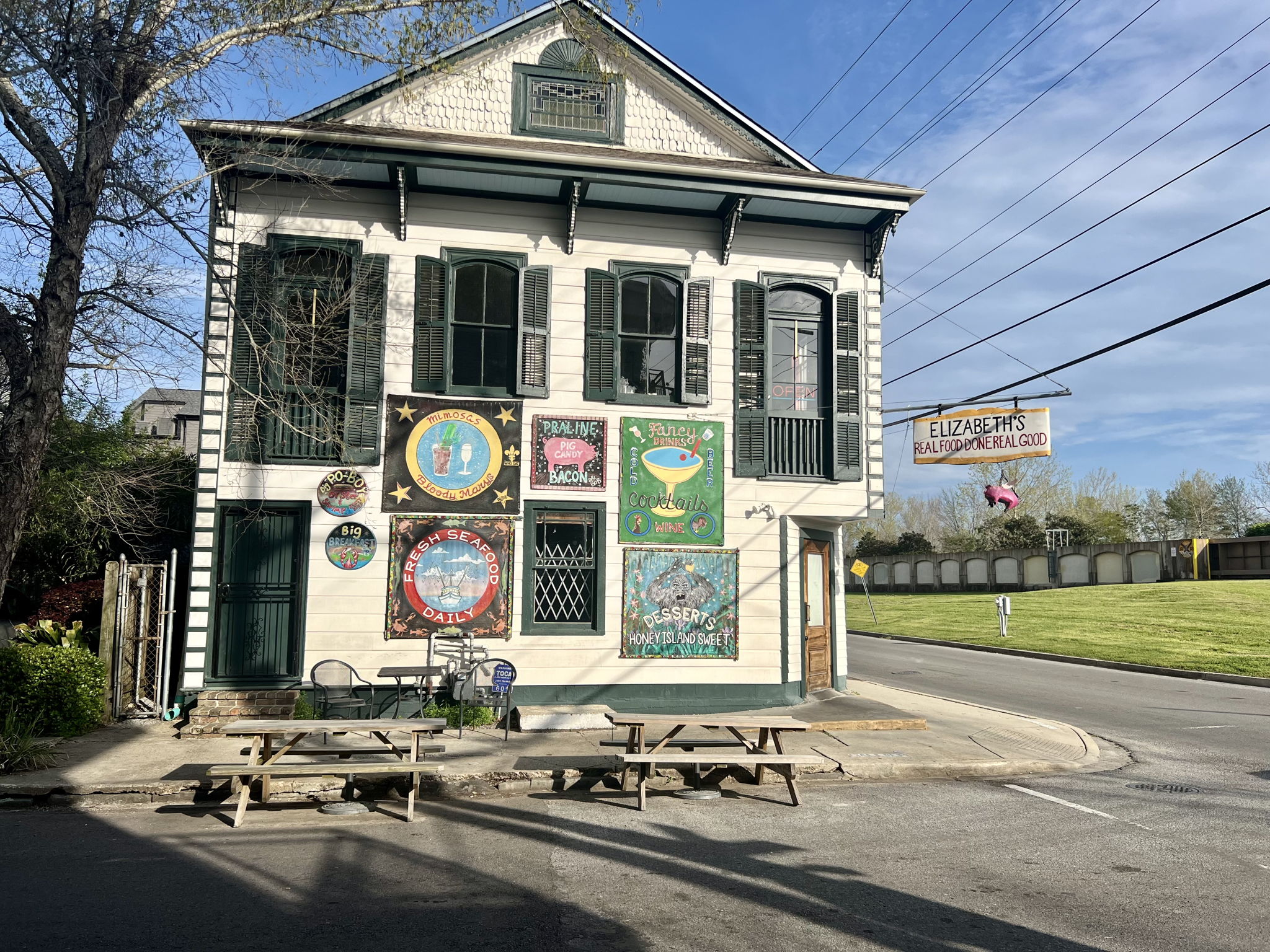 One of the best brunch places in the city, Elizabeth's, is right at the corner