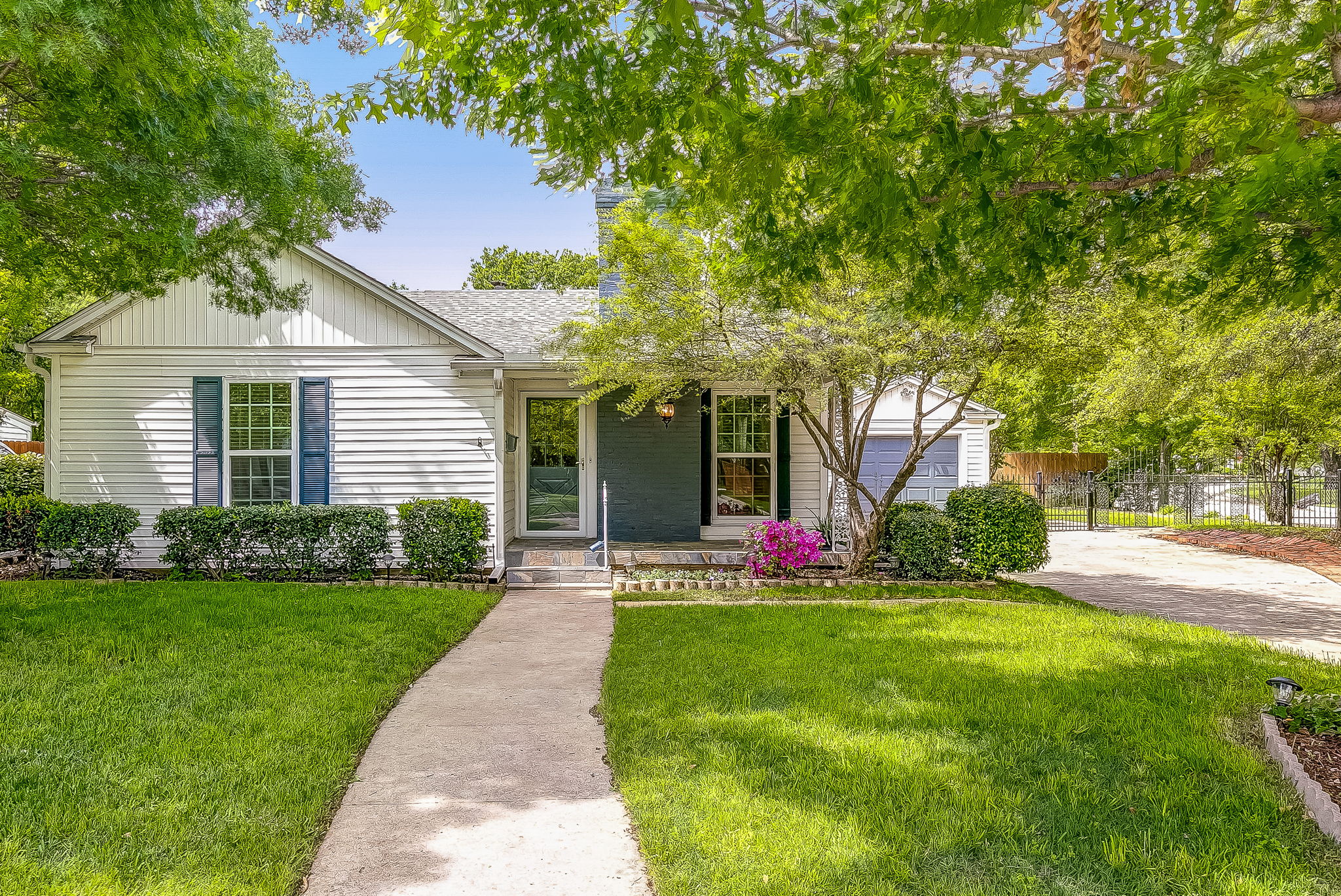 629 N Bailey Ave, Fort Worth, TX 76107 Gold Sprint Media