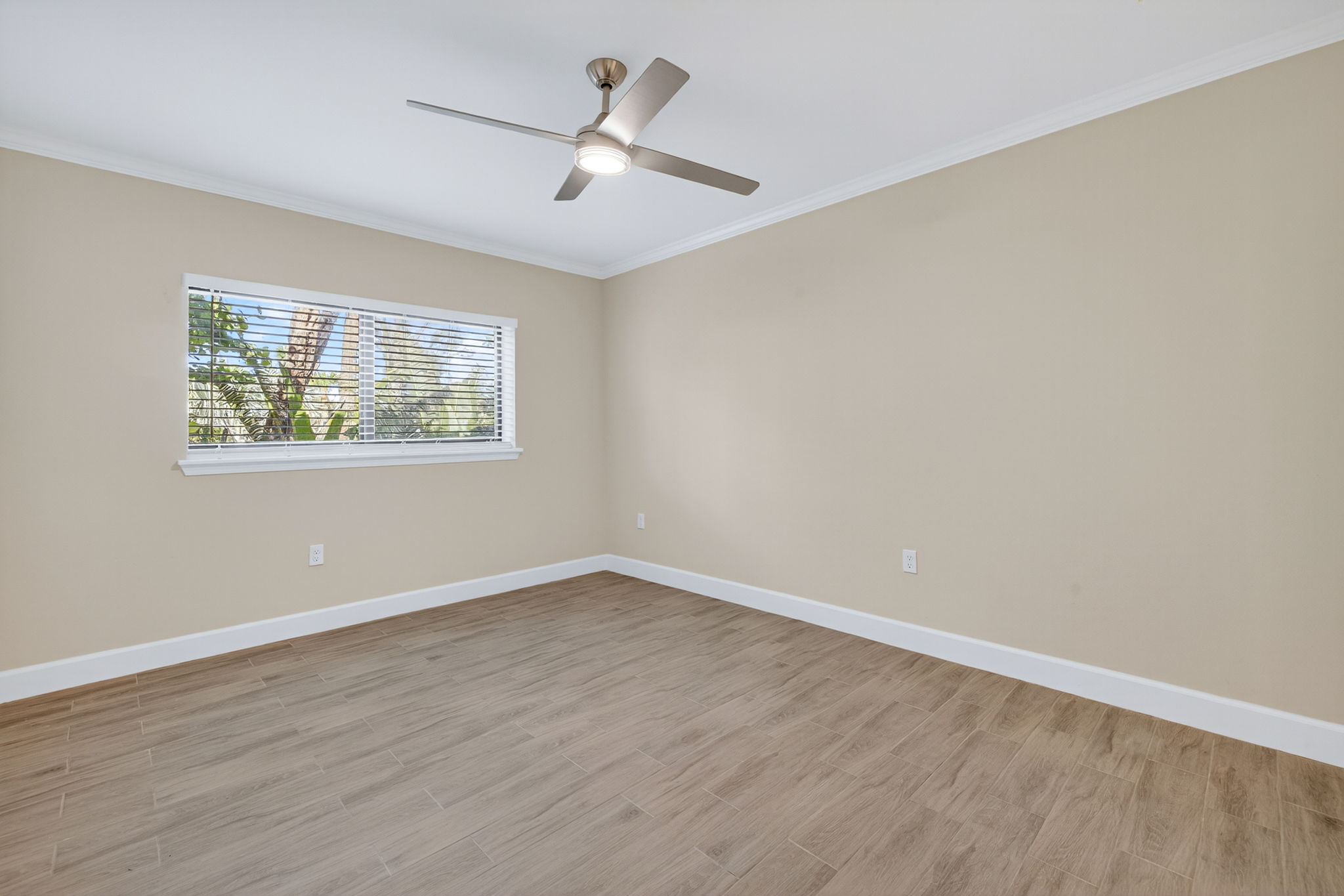 Guest Bedroom 1 - 2 of 2