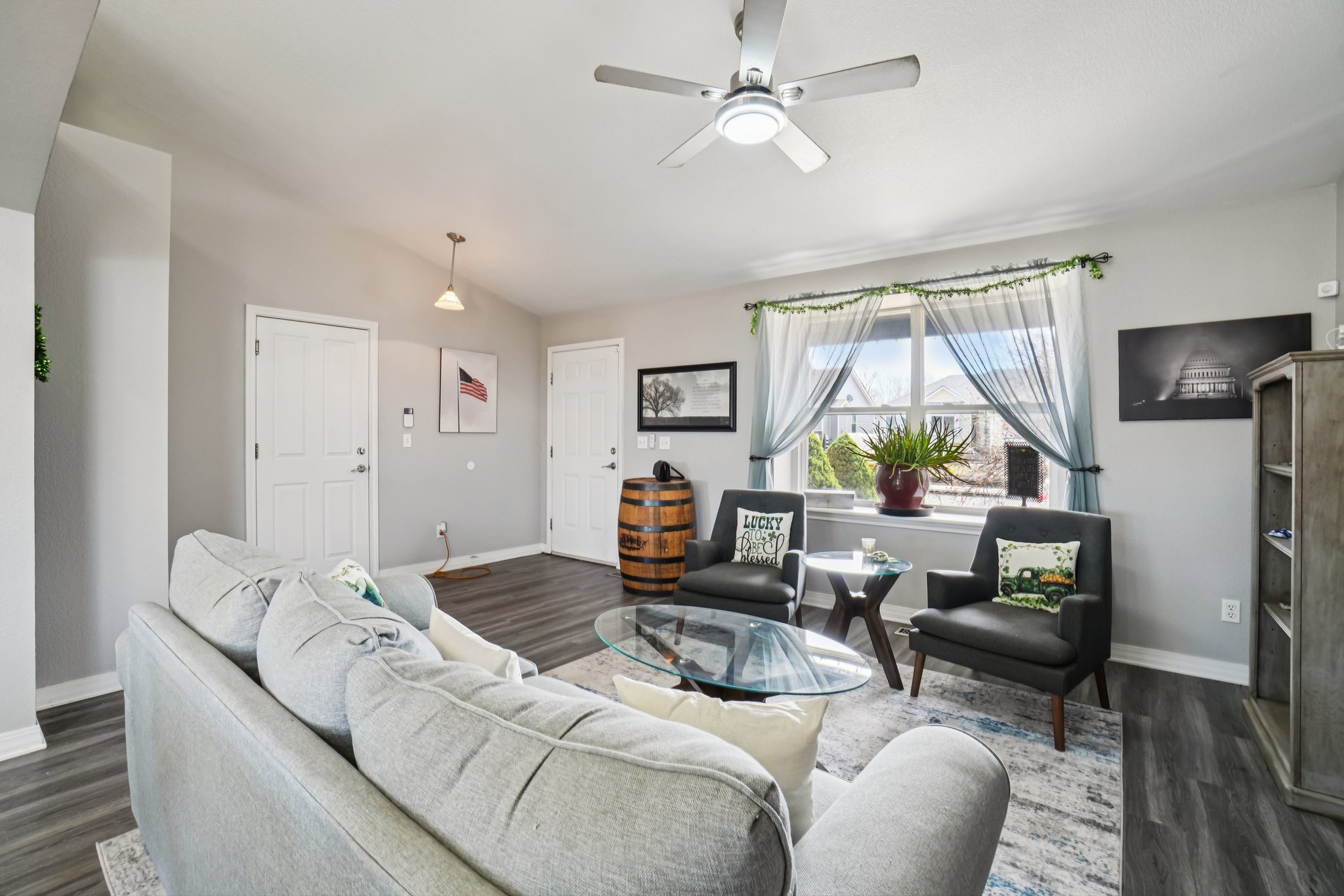 Sumac St-S1803-008.jpg
