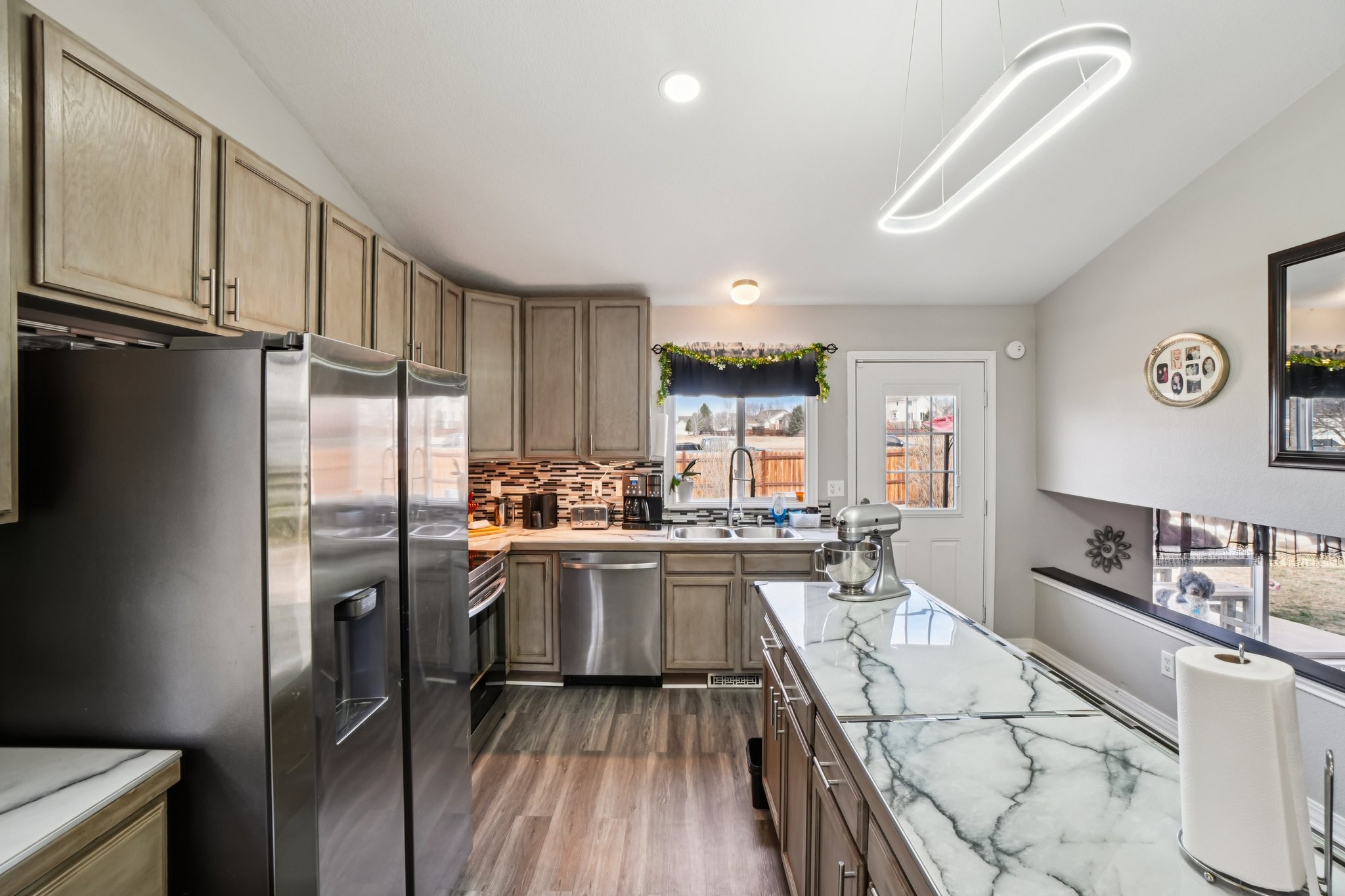 Sumac St-S1803-013.jpg