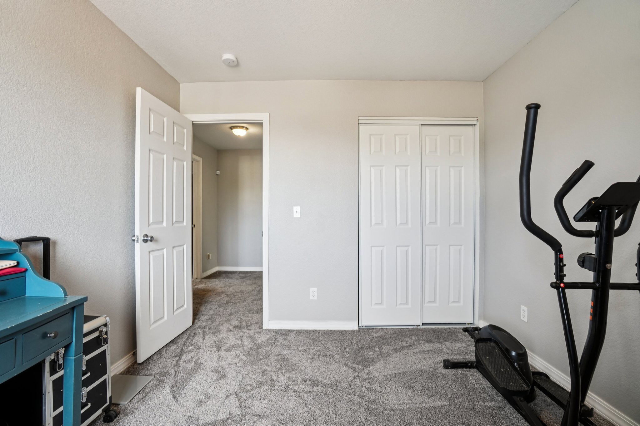Sumac St-S1803-015.jpg