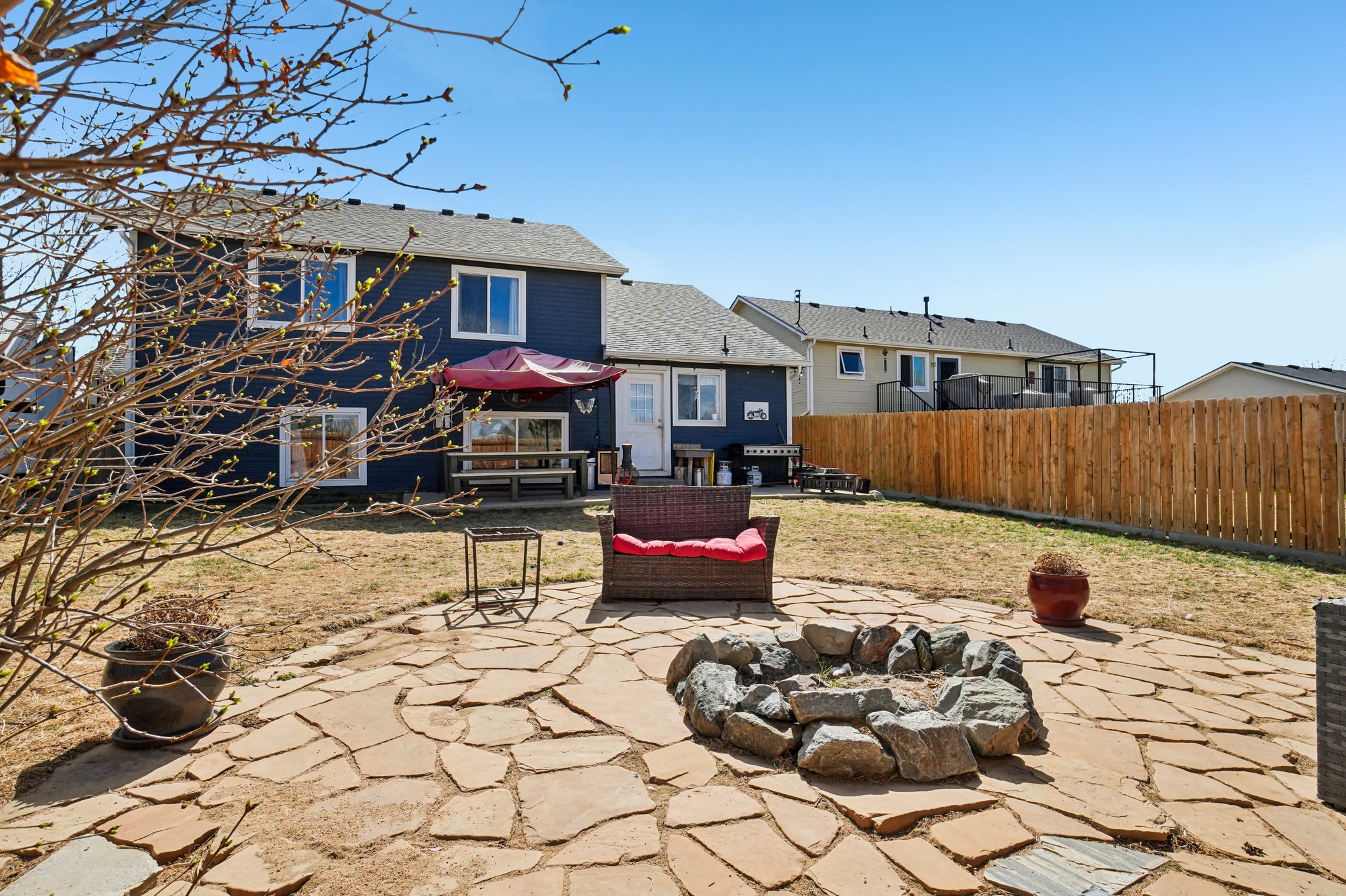 Sumac St-S1803-031.jpg