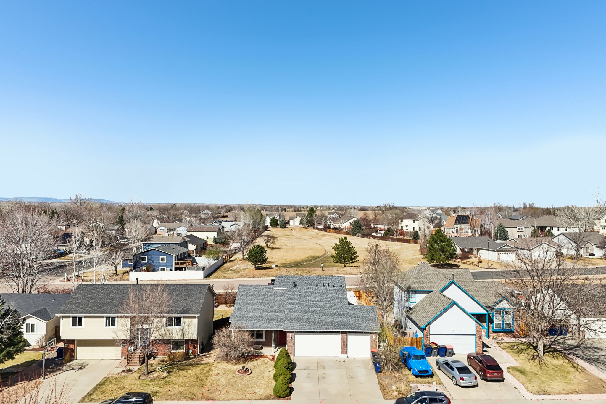 Sumac St-S1803-033.jpg