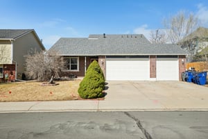 Sumac St-S1803-001.jpg