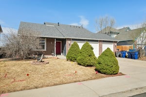 Sumac St-S1803-003.jpg