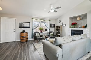 Sumac St-S1803-006.jpg