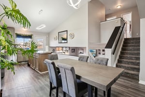 Sumac St-S1803-009.jpg