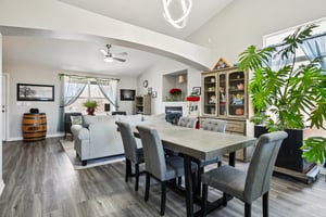 Sumac St-S1803-010.jpg