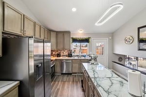 Sumac St-S1803-013.jpg