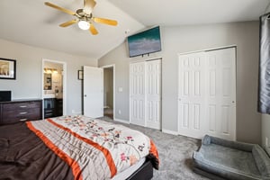 Sumac St-S1803-018.jpg
