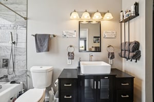 Sumac St-S1803-019.jpg