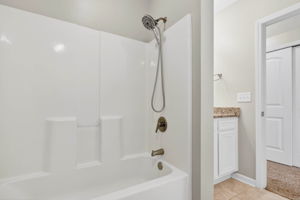  Photo 31