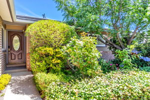 005_6290 Lillian Way