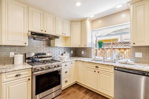018_6290 Lillian Way