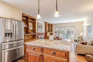 019_6290 Lillian Way