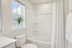 Ashton Pk Dr-2704-032.jpg