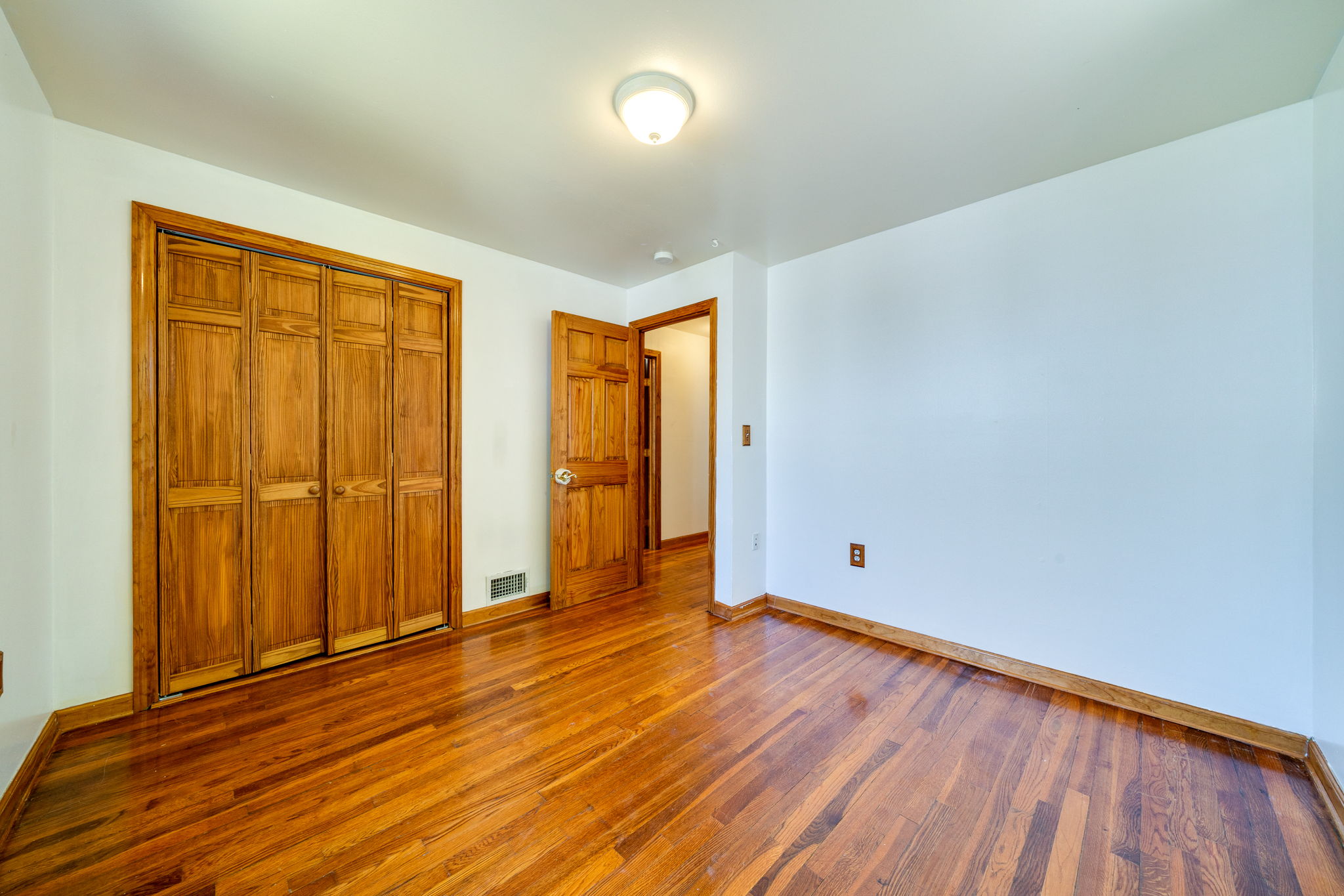  63 Belden Rd, Hamden, CT 06514, US Photo 23