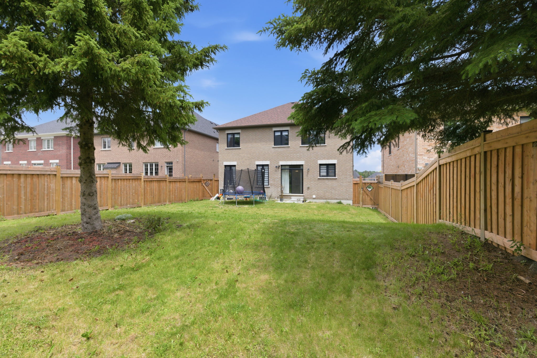 Property in Newmarket — delivered property photograph 46