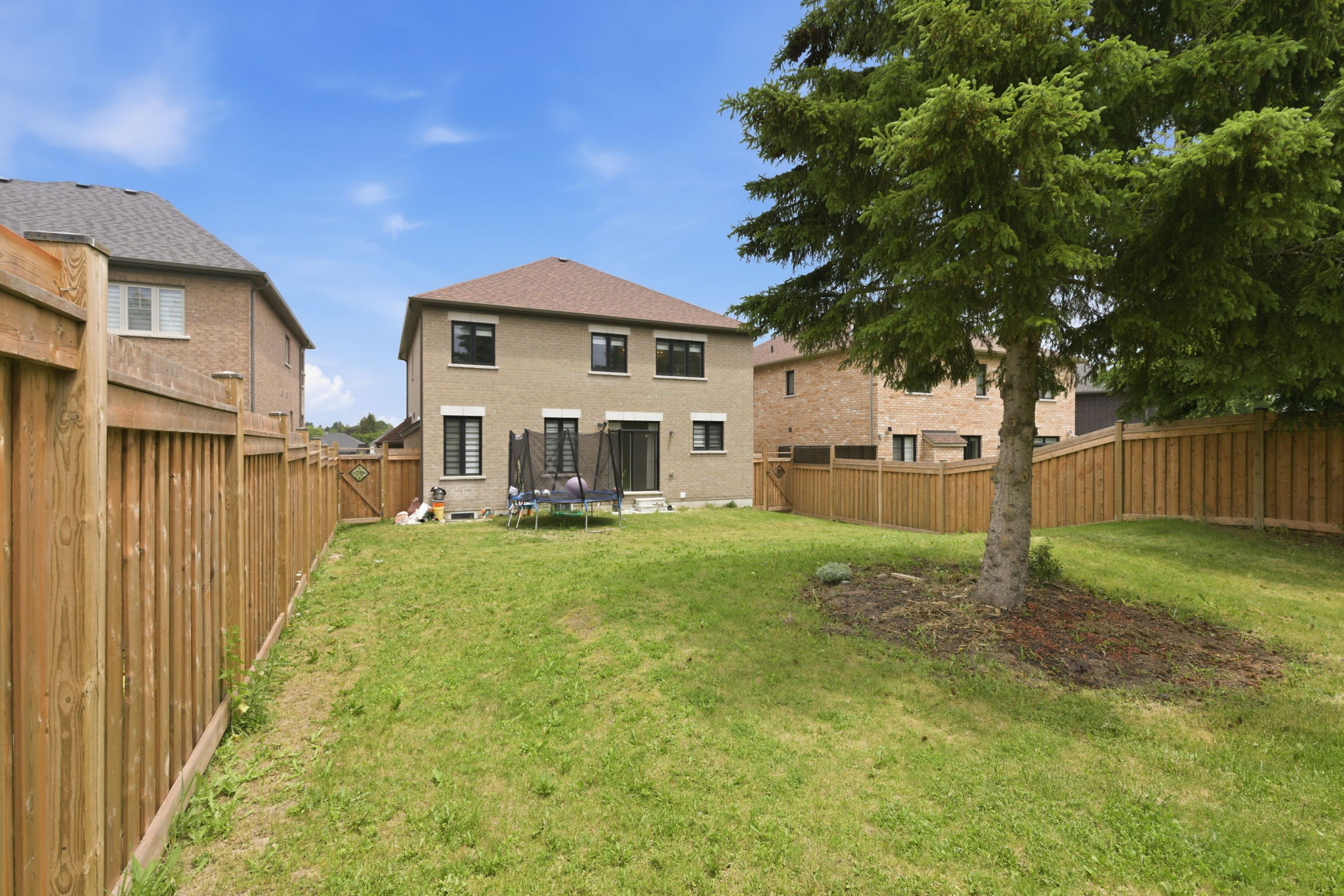Property in Newmarket — delivered property photograph 47