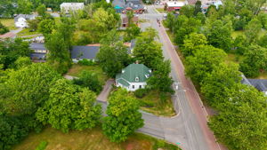  Photo 52
