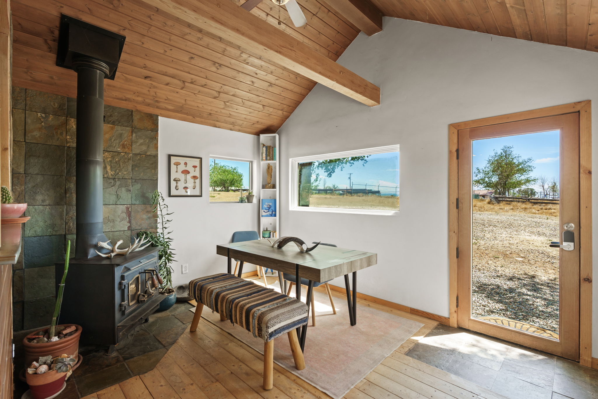  Photo 23