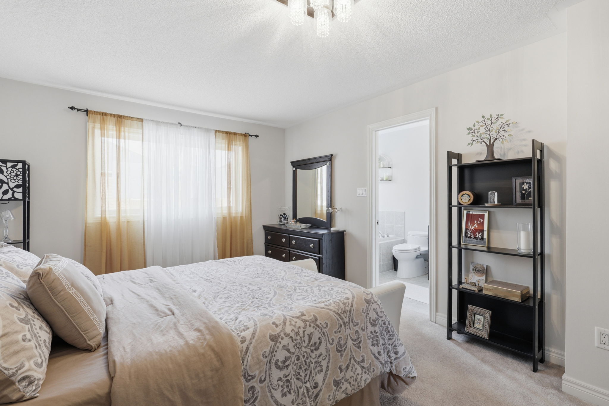 East Gwillimbury property showcase — delivered property photograph 18