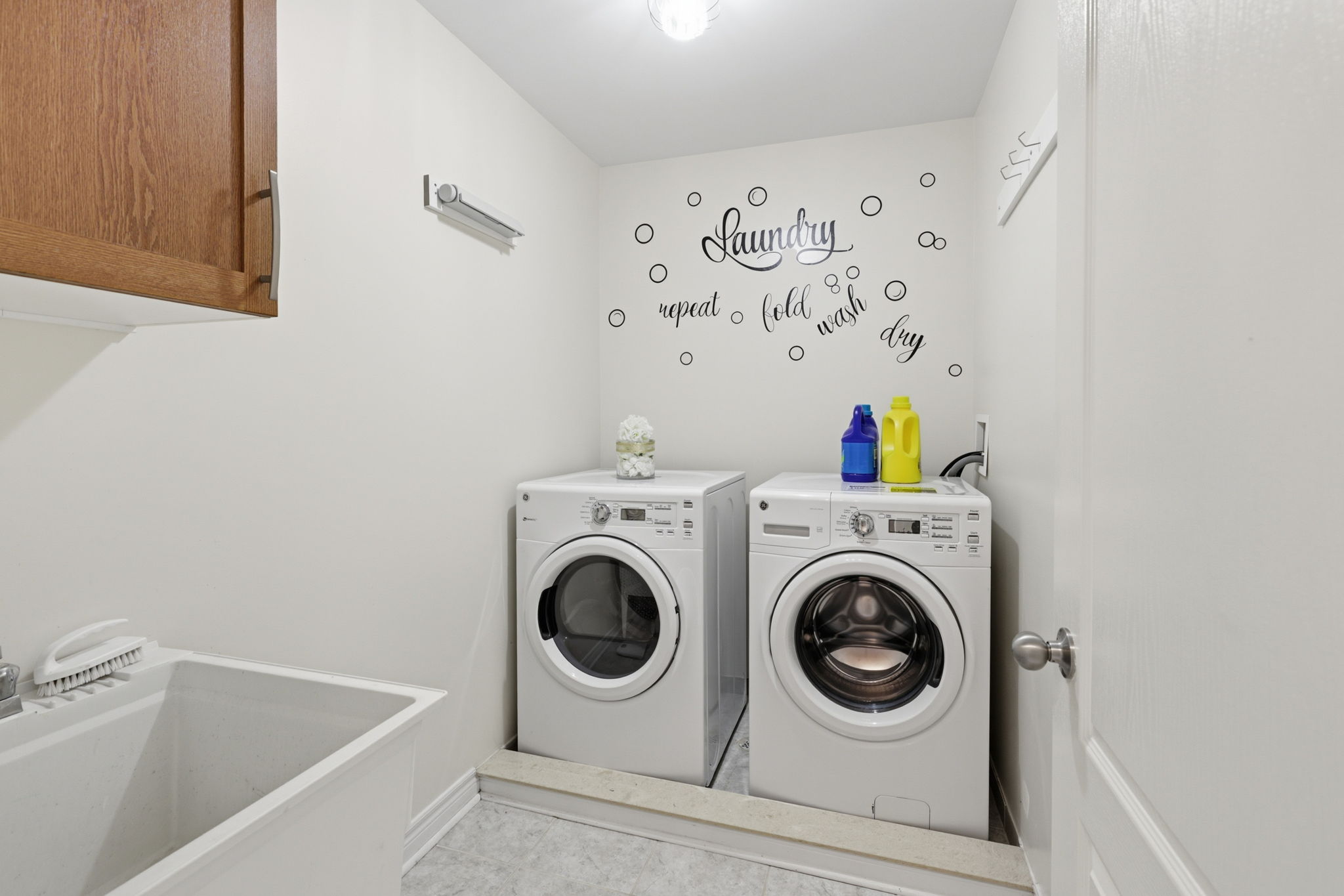 East Gwillimbury property showcase — delivered property photograph 27