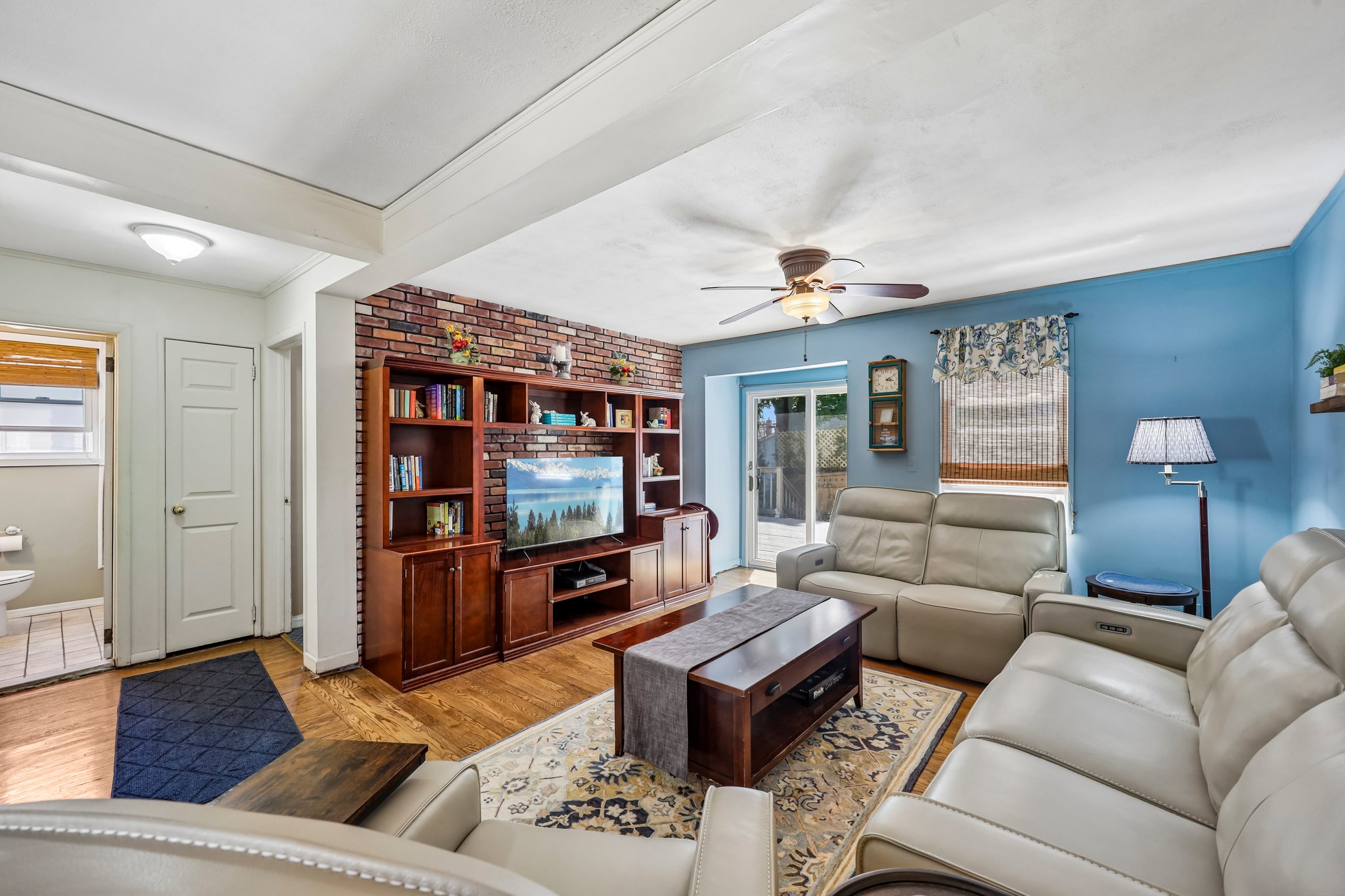 Kilburn Rd-S0306-008.jpg