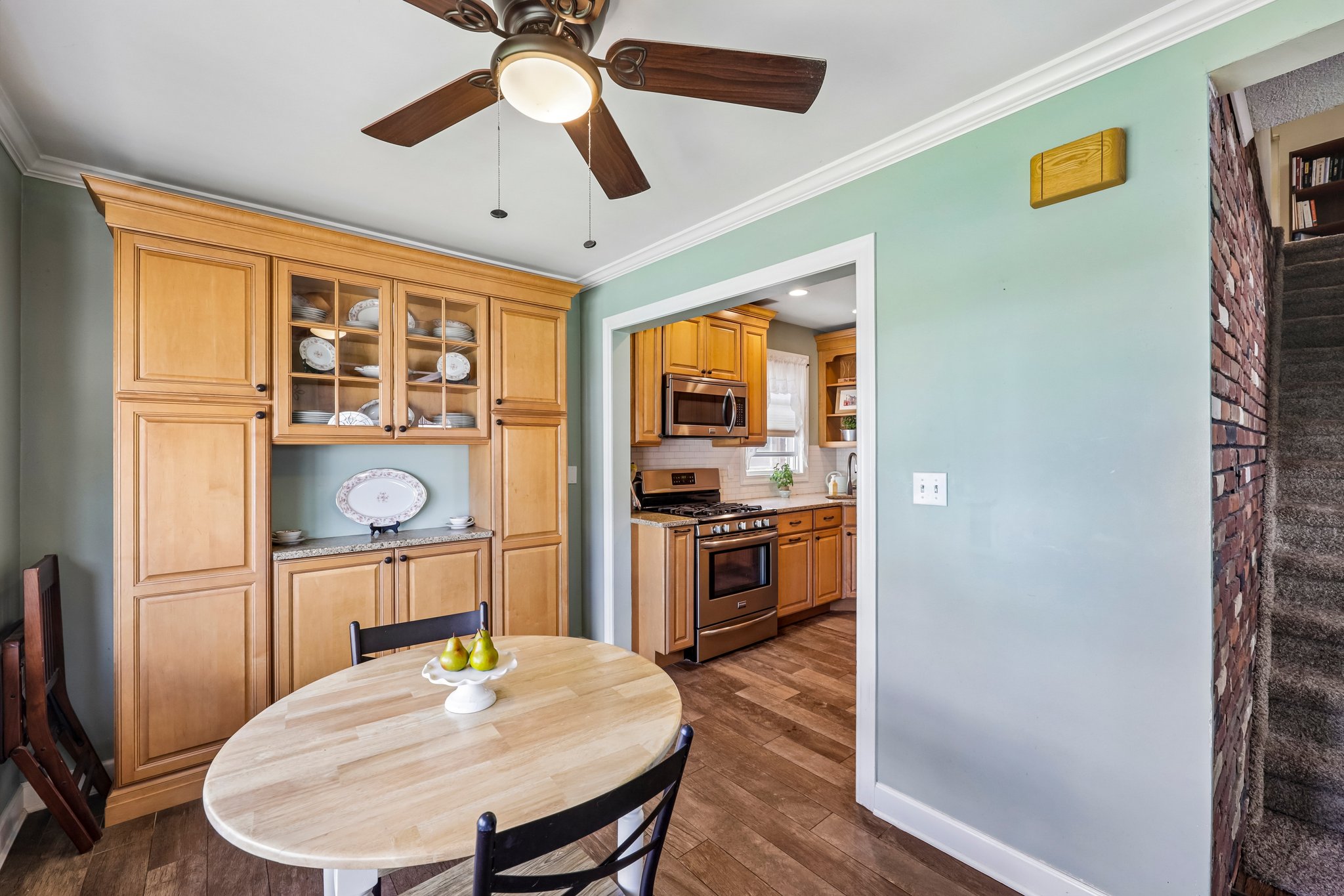 Kilburn Rd-S0306-014.jpg