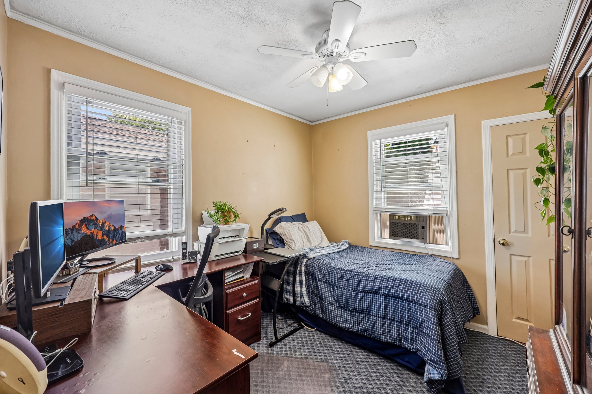 Kilburn Rd-S0306-021.jpg