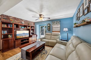 Kilburn Rd-S0306-009.jpg