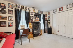  Photo 40