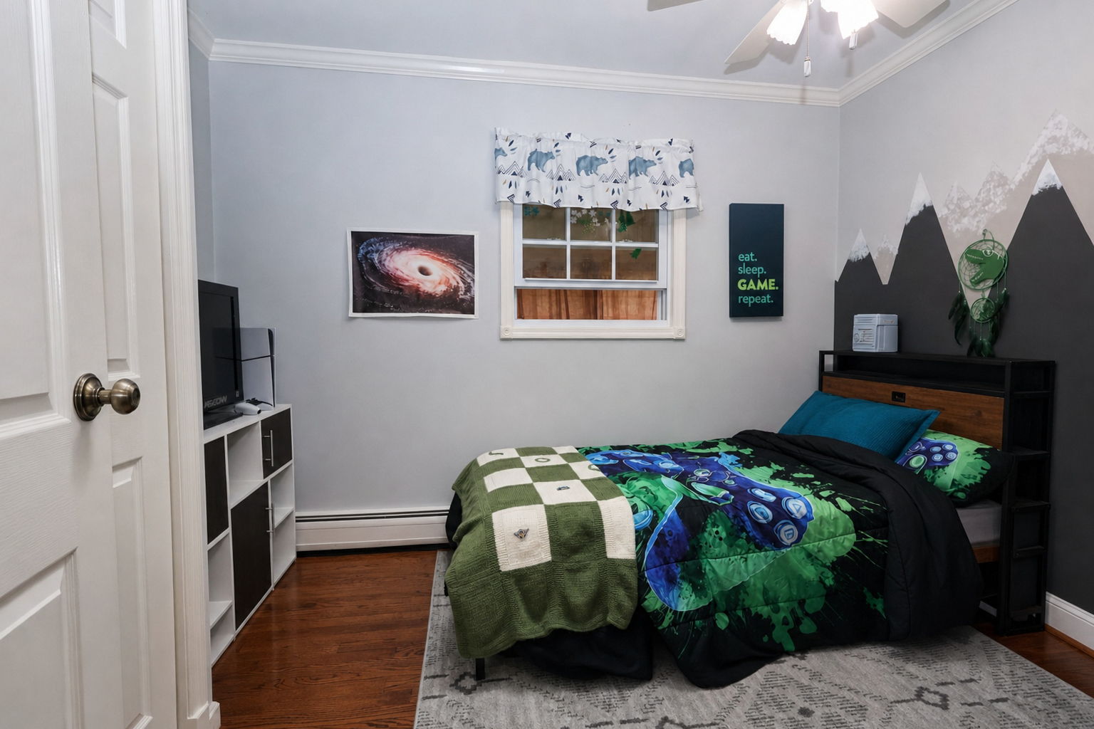  Photo 18