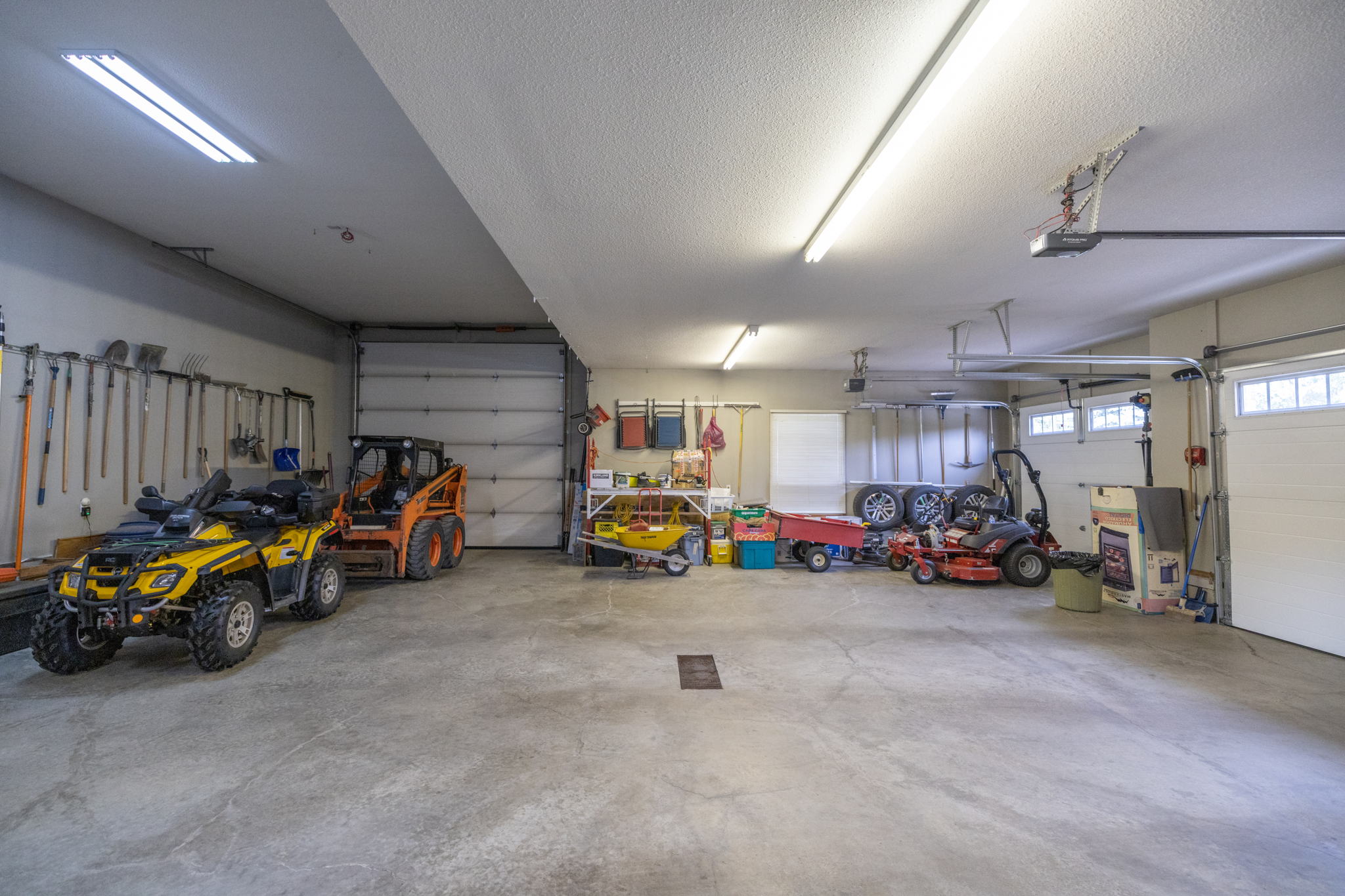 63 Rolling Acres Dr, Calgary, AB T3R 1B8, Canada Photo 96