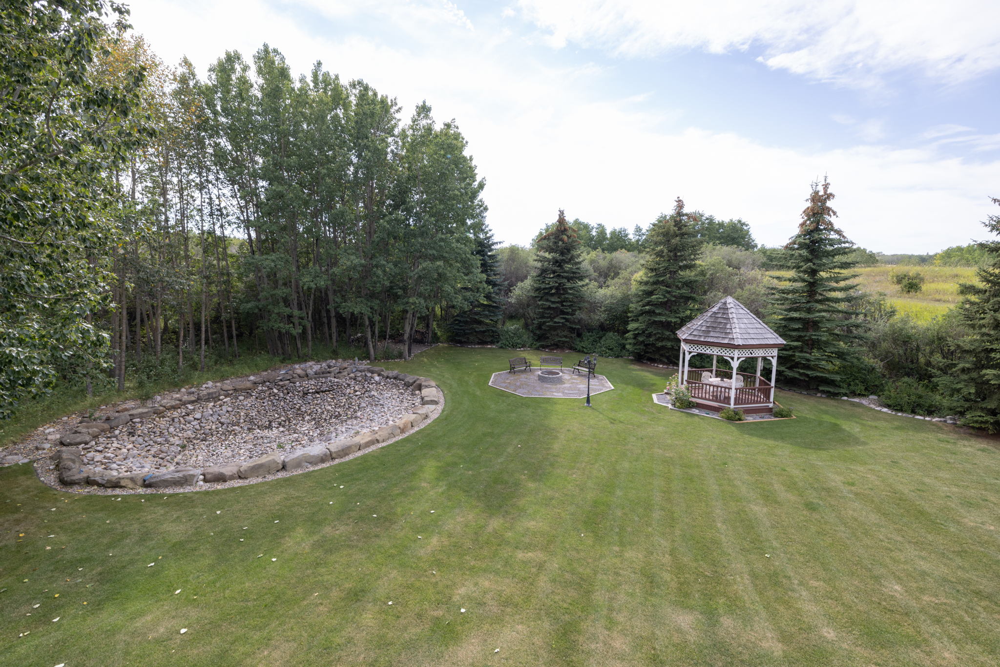 63 Rolling Acres Dr, Calgary, AB T3R 1B8, Canada Photo 72
