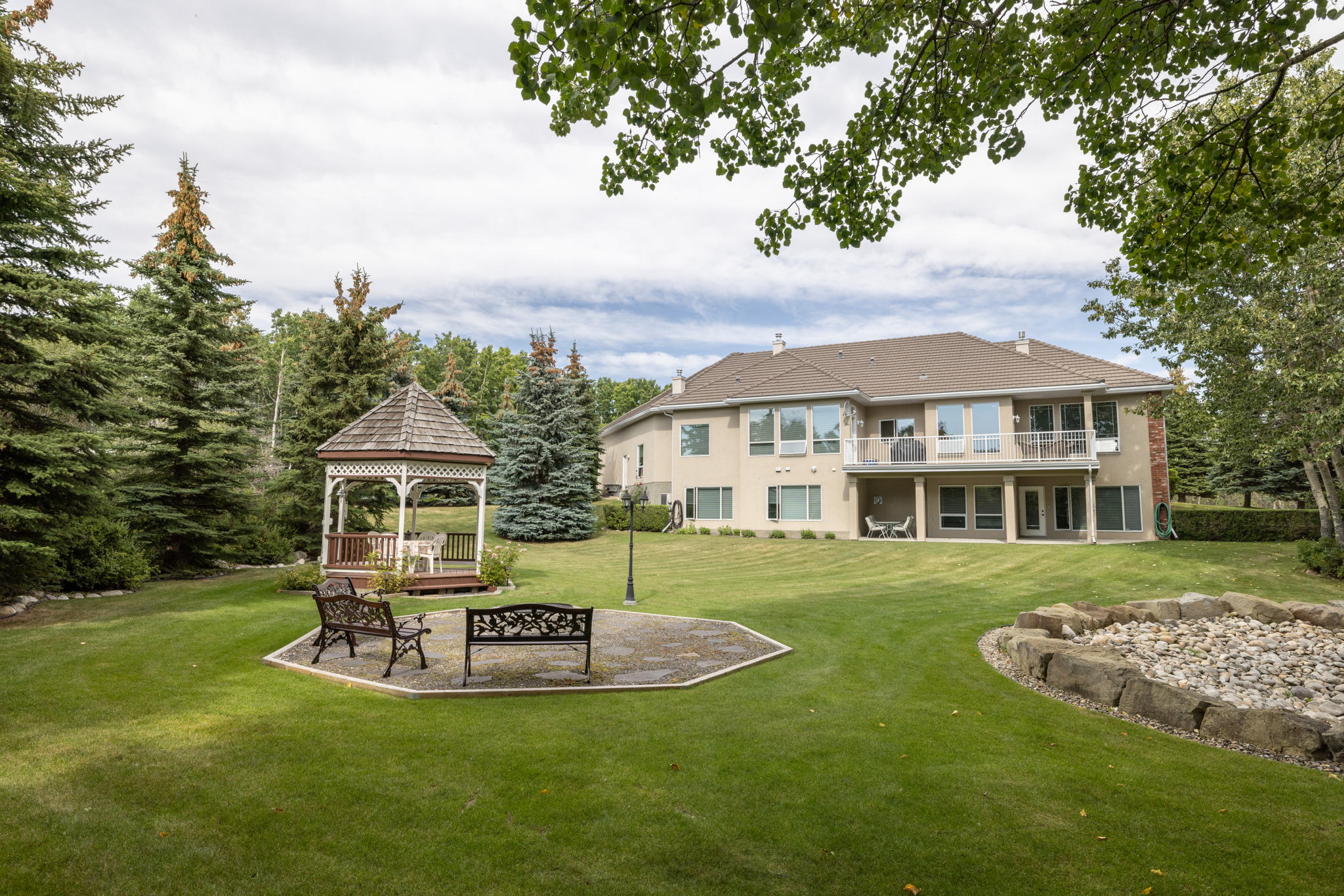63 Rolling Acres Dr, Calgary, AB T3R 1B8, Canada Photo 85