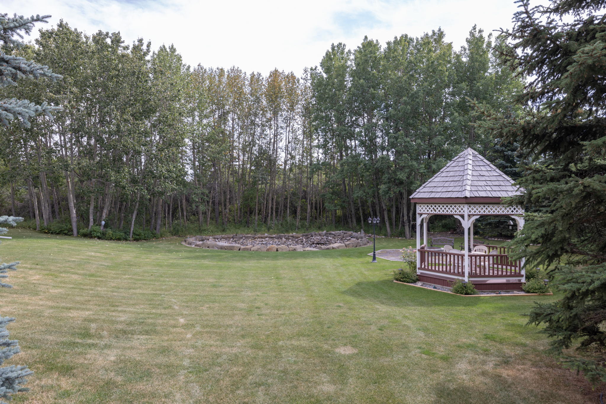 63 Rolling Acres Dr, Calgary, AB T3R 1B8, Canada Photo 79