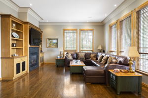 63 Rolling Acres Dr, Calgary, AB T3R 1B8, Canada Photo 21
