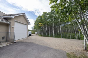 63 Rolling Acres Dr, Calgary, AB T3R 1B8, Canada Photo 72